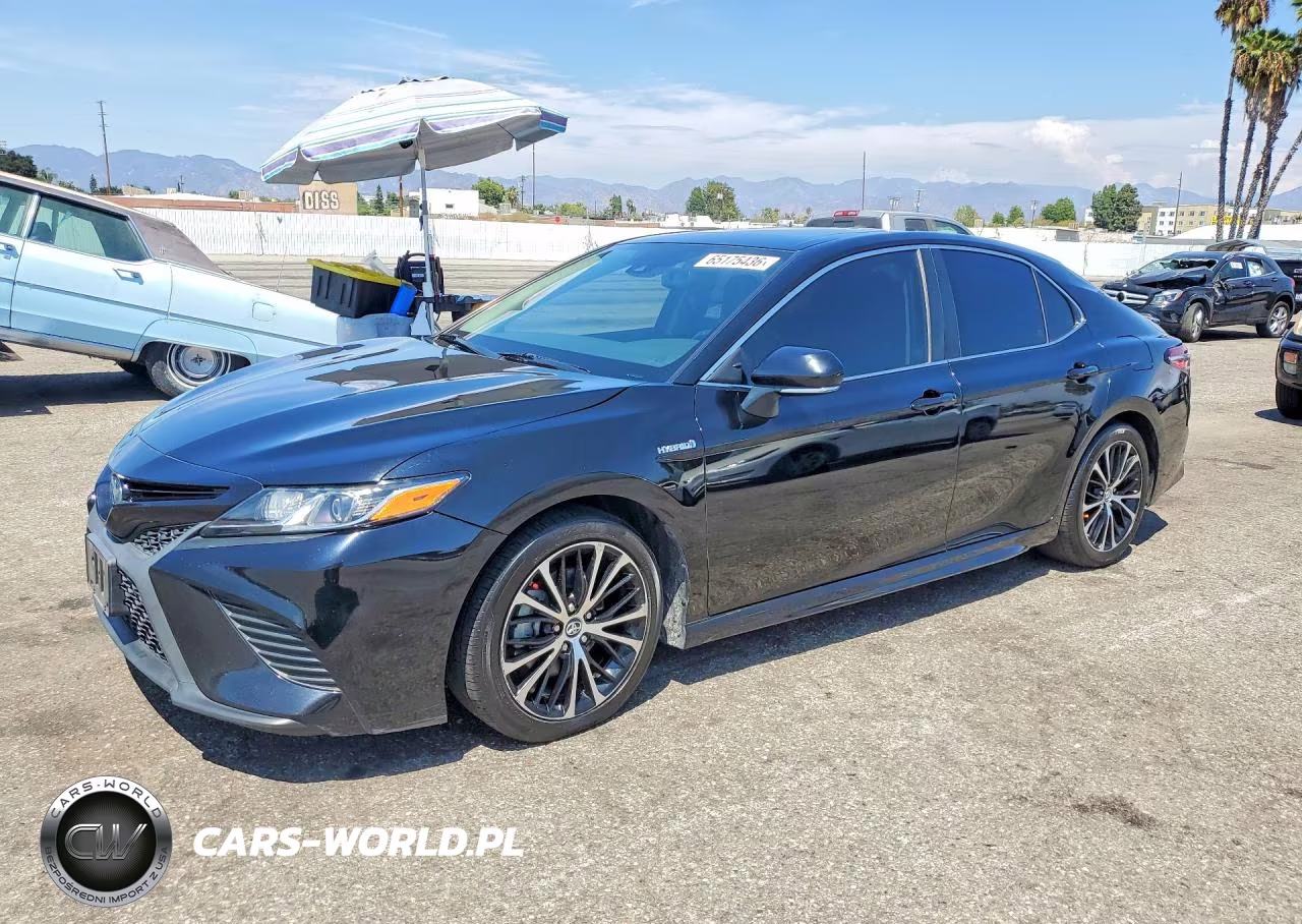 2019 Toyota Camry Hybrid Se – zdjęcie 1 z 12