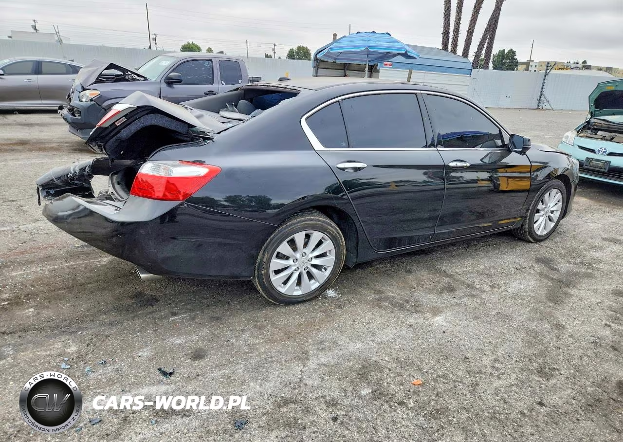 2013 Honda Accord Touring VIN:1HGCR3F99DA028049 - 3