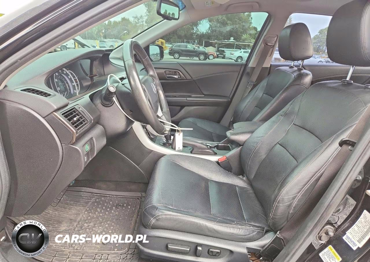 2013 Honda Accord Touring VIN:1HGCR3F99DA028049 - 7