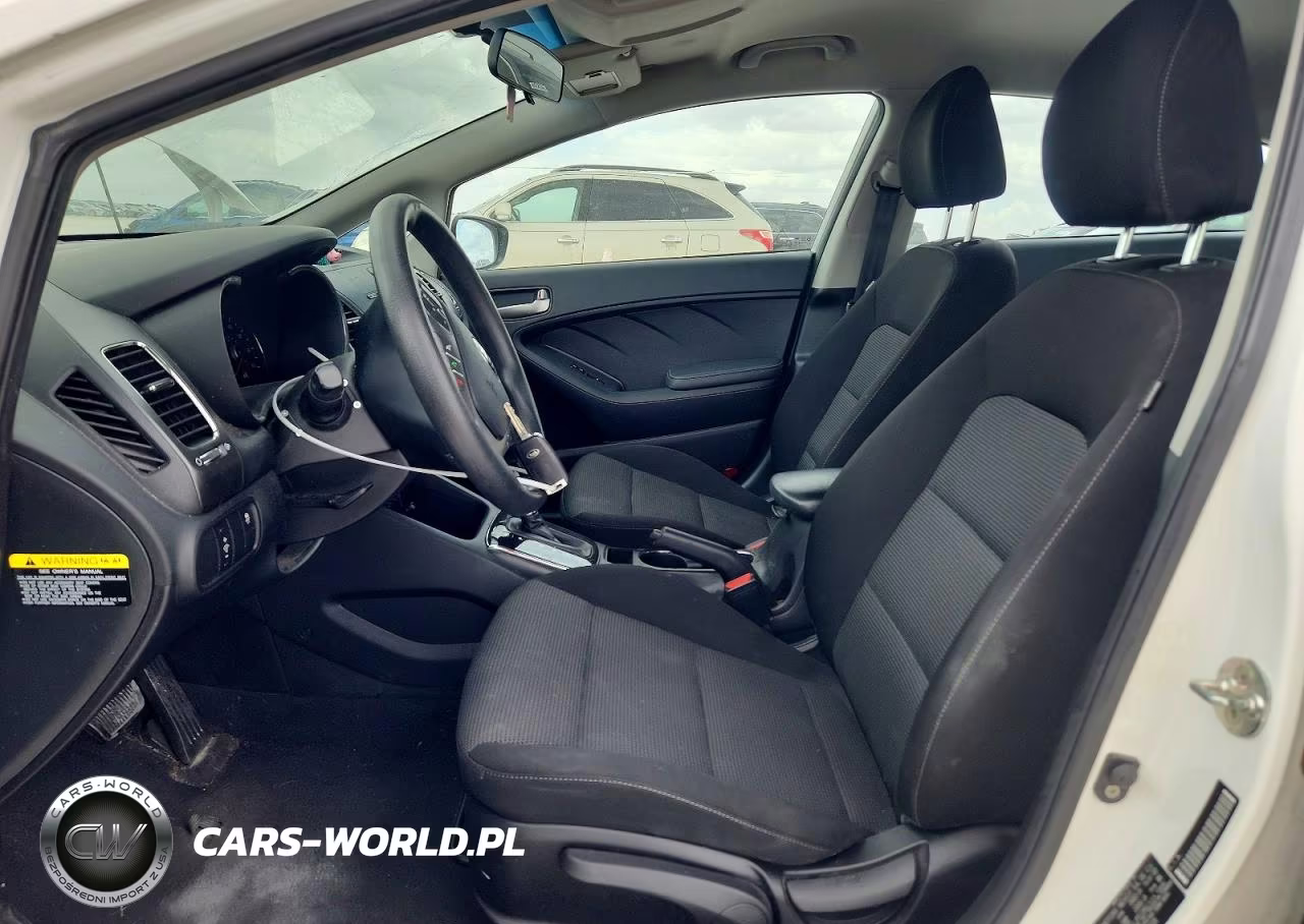 2018 Kia Forte Lx VIN:3KPFK4A7XJE239328 - 7