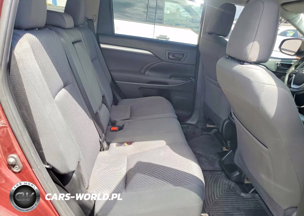 2019 Toyota Highlander Le VIN:5TDBZRFHXKS963990 - 11
