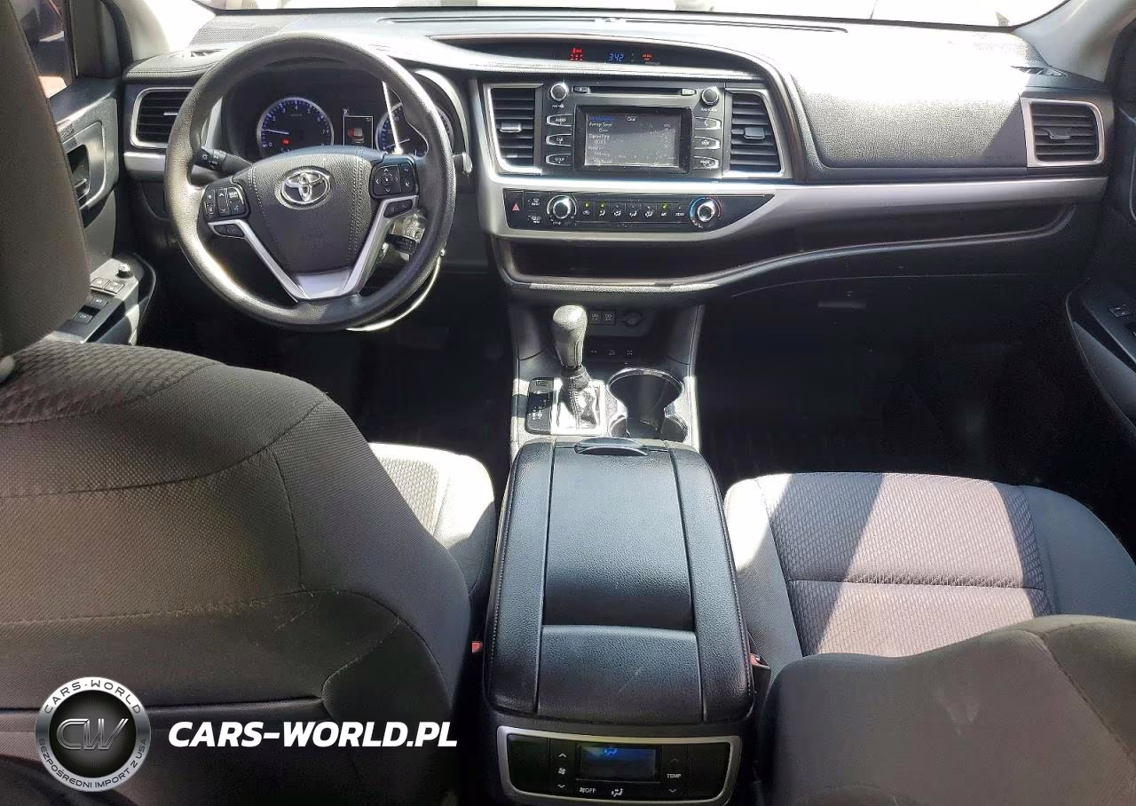 2019 Toyota Highlander Le VIN:5TDBZRFHXKS963990 - 8
