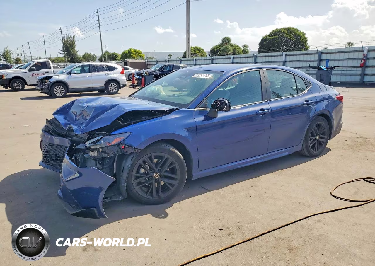 2025 Toyota Camry Se – zdjęcie 1 z 12
