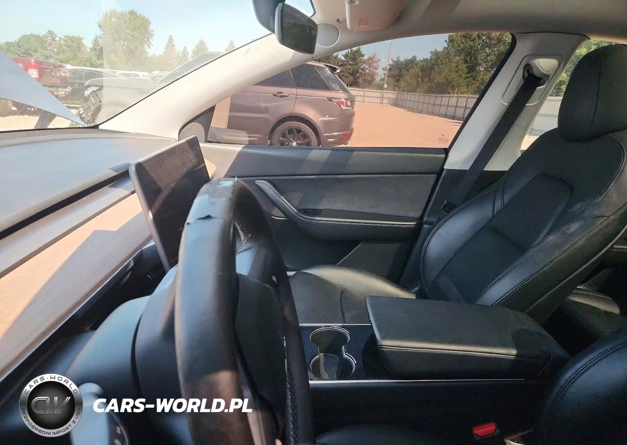 2021 Tesla Model Y VIN:5YJYGDEE3MF109988 - 8