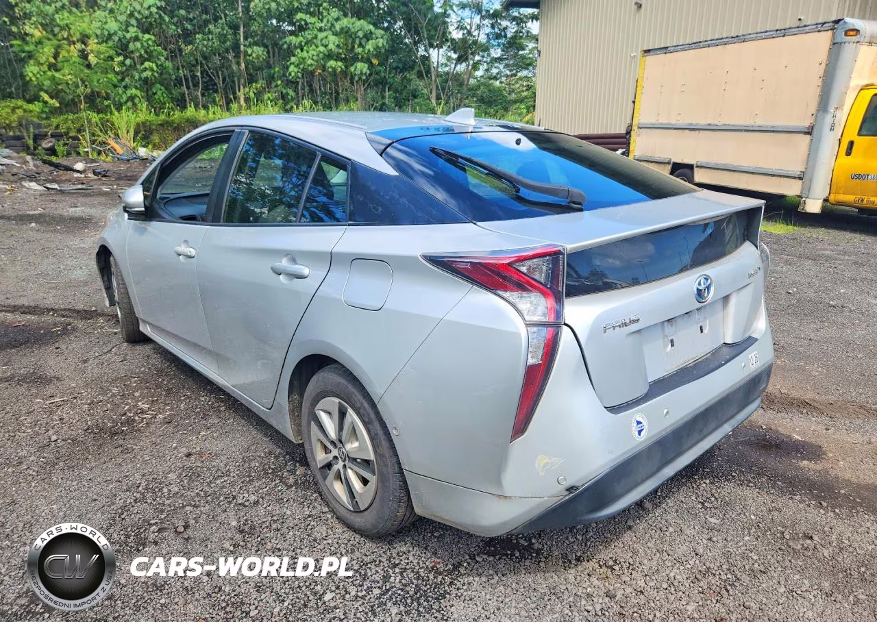 2018 Toyota Prius VIN:JTDKBRFU8J3081640 - 2