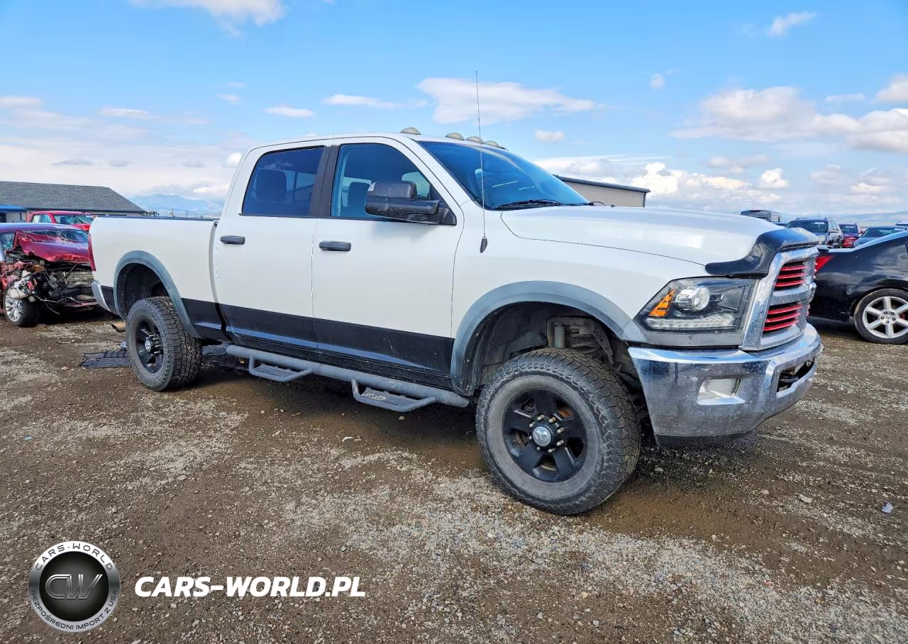 2014 Ram 2500 Powerwagon VIN:3C6TR5EJ7EG308570 - 4