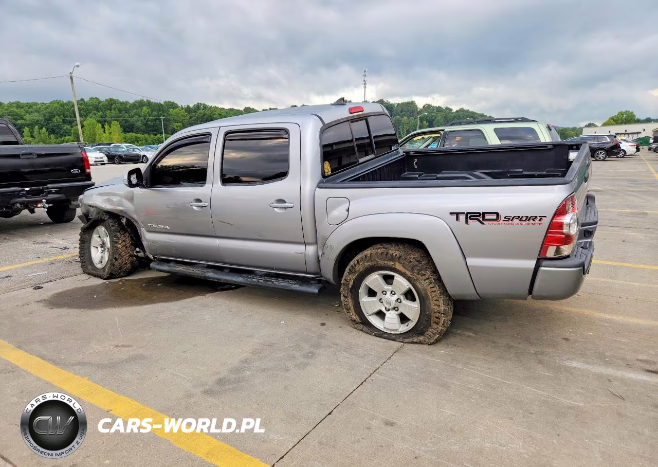 2015 Toyota Tacoma V6 VIN:3TMLU4EN0FM195763 - 2