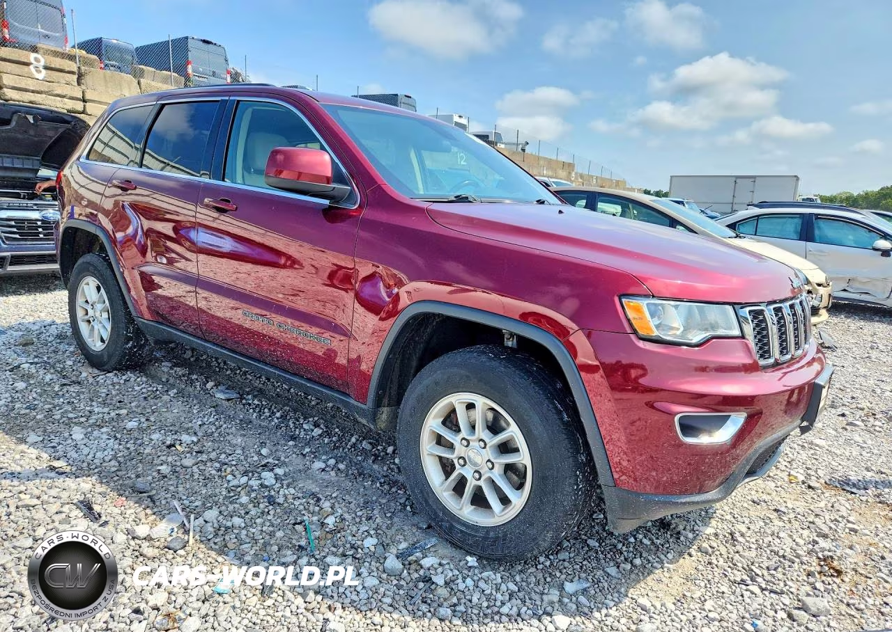 2018 Jeep Grand Cherokee Laredo VIN:1C4RJFAG4JC167562 - 4