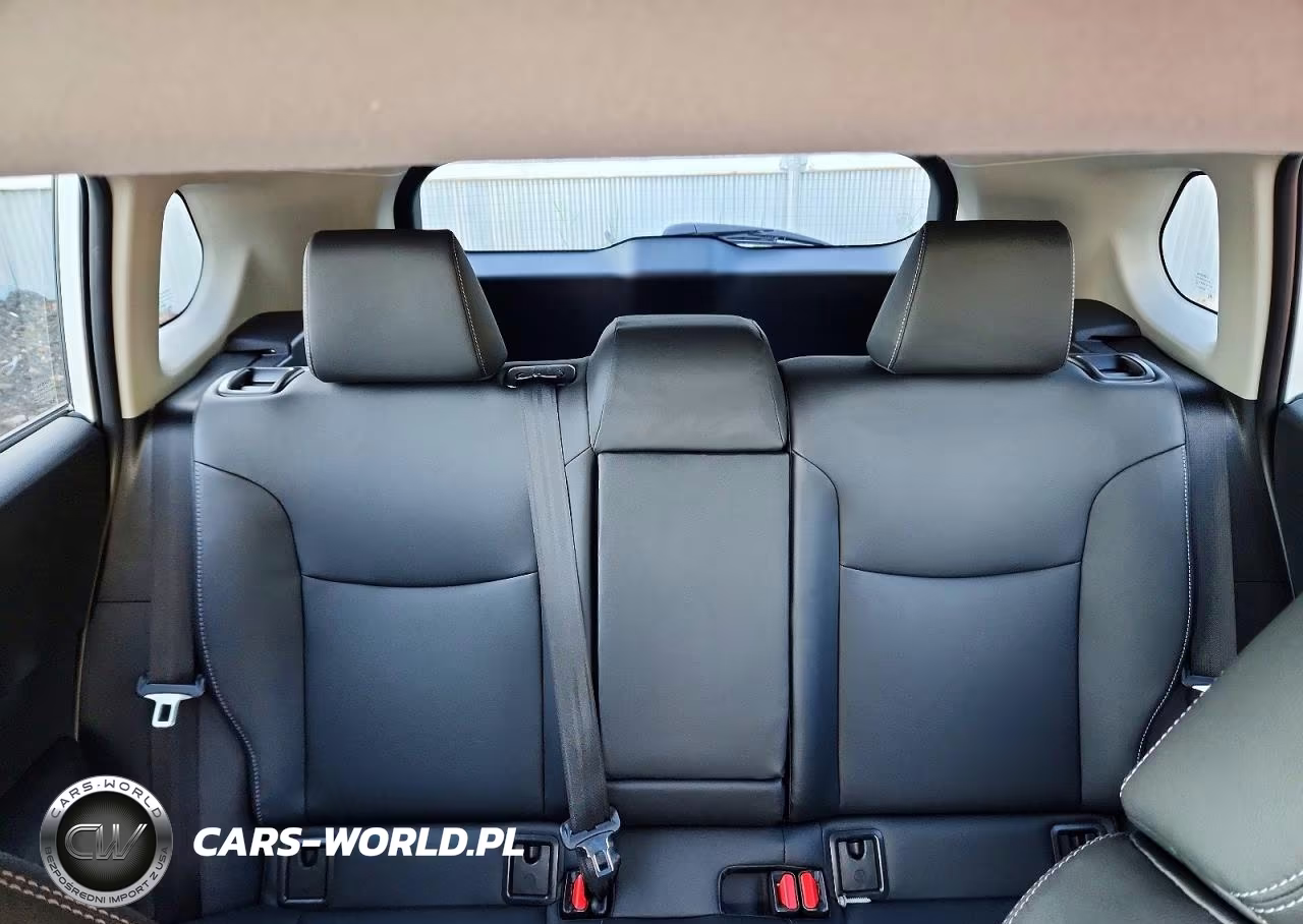 2026 Toyota Corolla Cross Xle VIN:7MUDAABG1TV170146 - 10