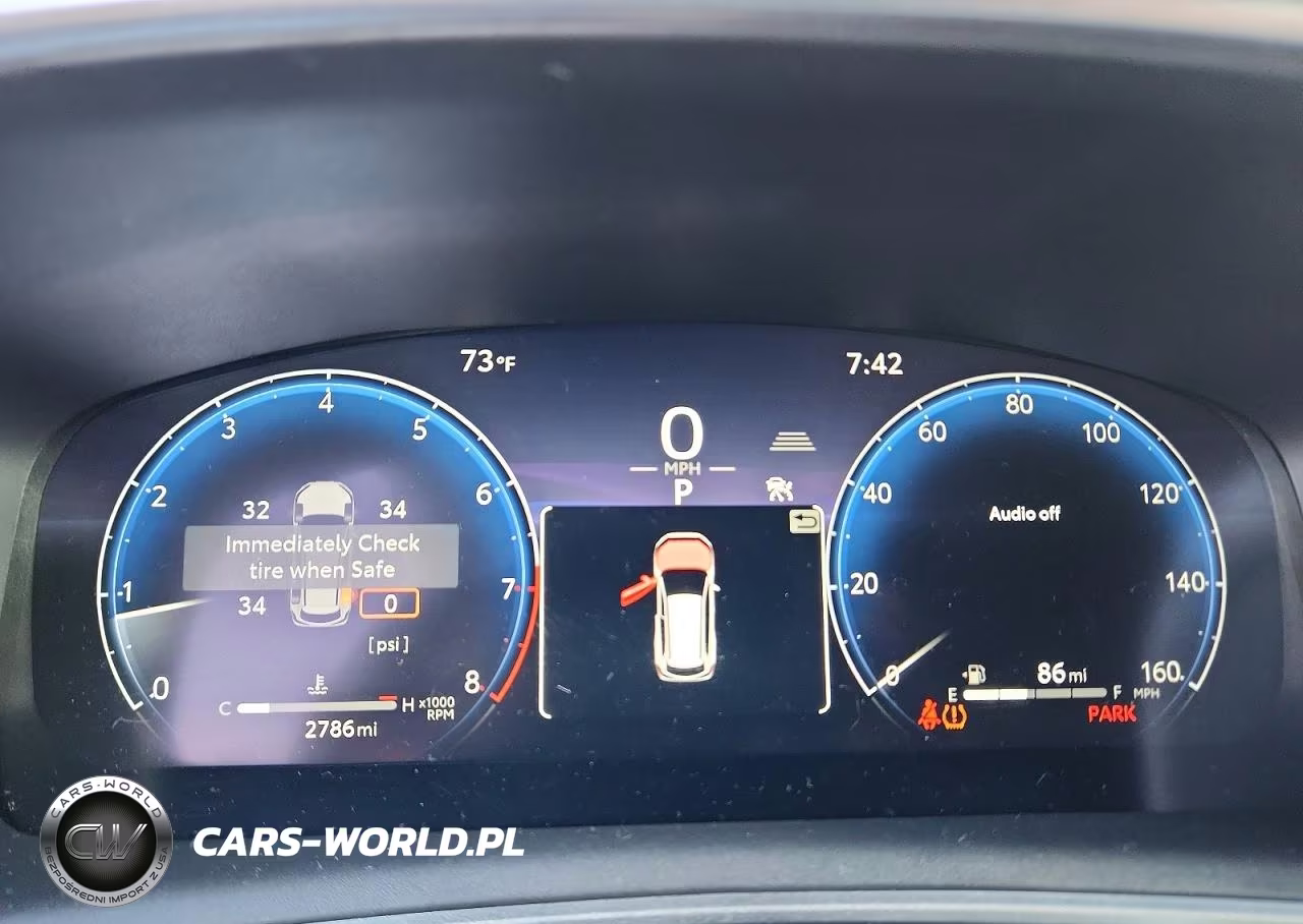 2026 Toyota Corolla Cross Xle VIN:7MUDAABG1TV170146 - 9