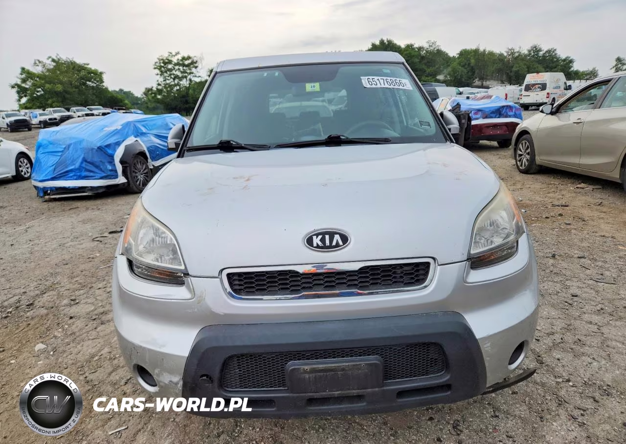 2010 Kia Soul + VIN:KNDJT2A28A7704270 - 5