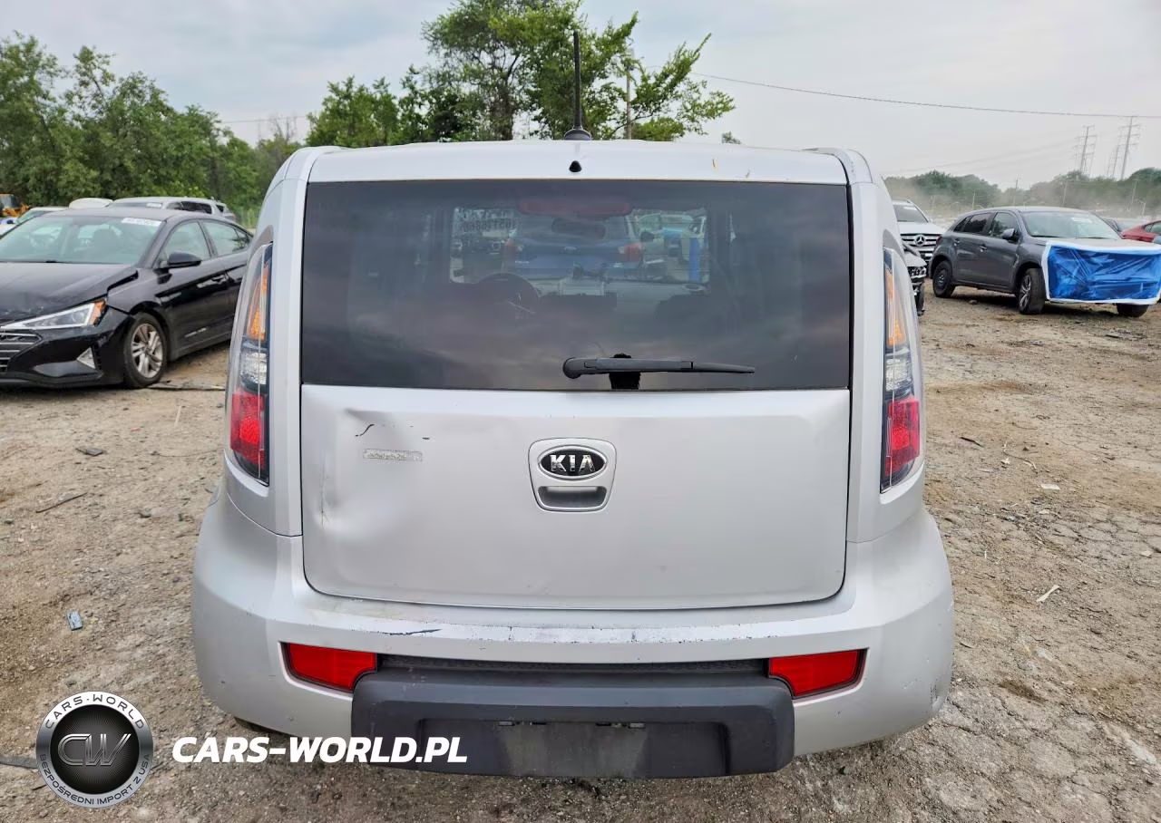 2010 Kia Soul + VIN:KNDJT2A28A7704270 - 6