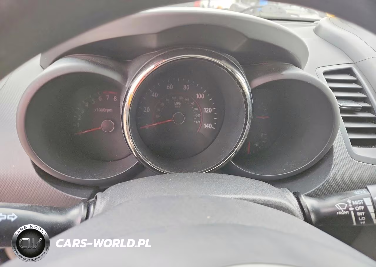 2010 Kia Soul + VIN:KNDJT2A28A7704270 - 9