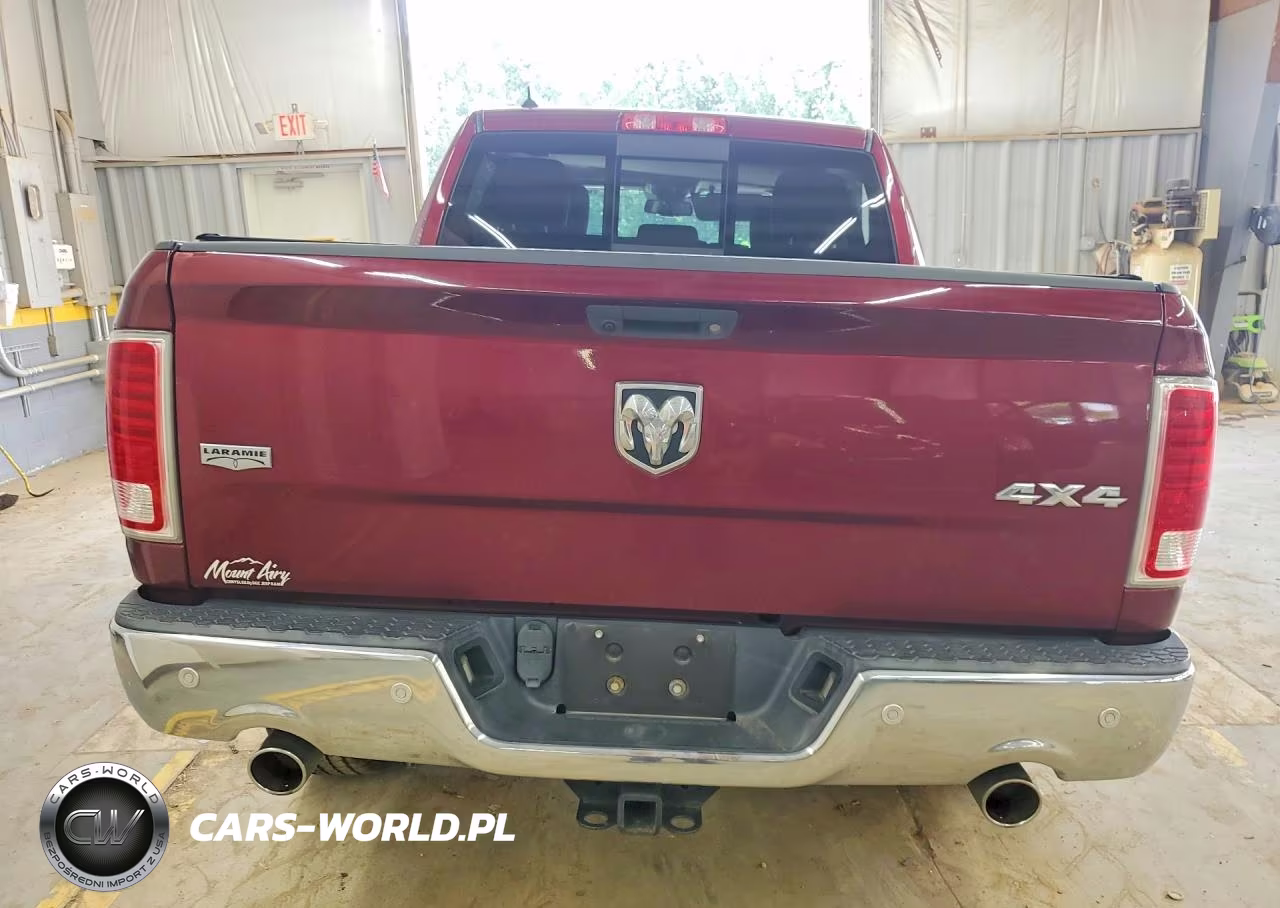 2017 Ram 1500 Laramie VIN:1C6RR7NT7HS800598 - 6