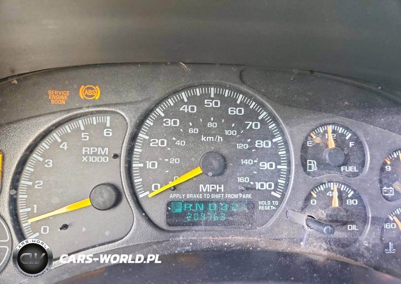 2001 Chevrolet Silverado C1500 VIN:2GCEC19T811205751 - 9