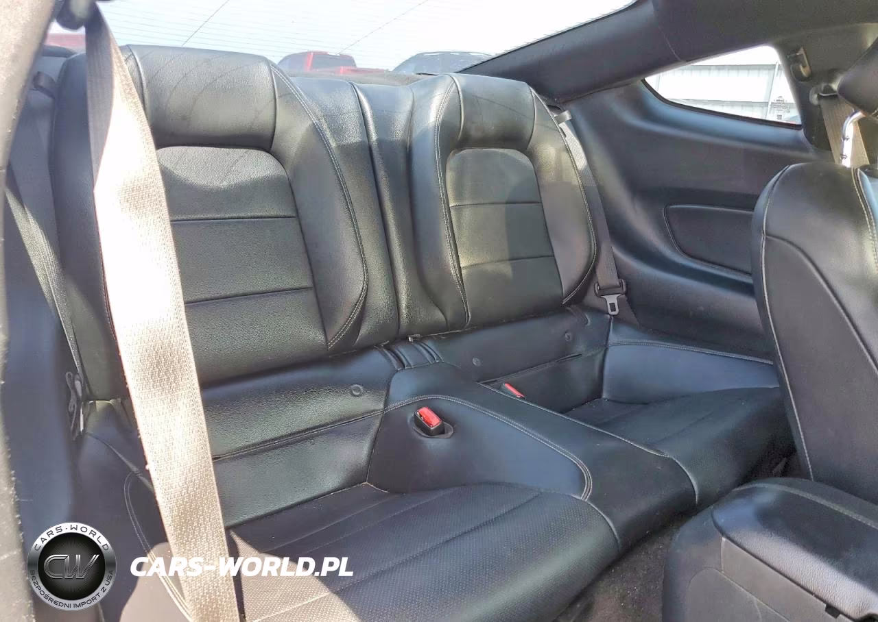 2015 Ford Mustang VIN:1FA6P8TH0F5393084 - 10