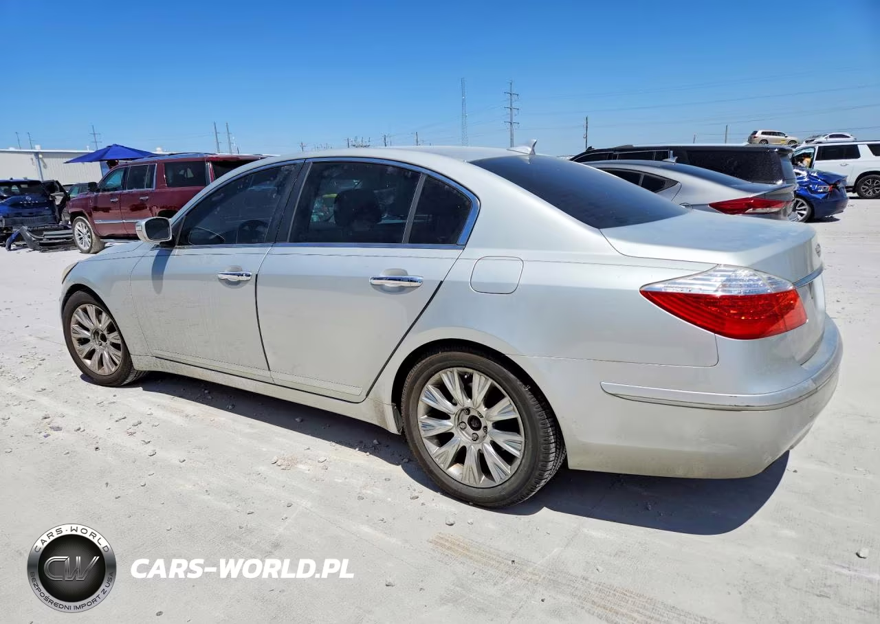 2011 Hyundai Genesis 3.8L VIN:KMHGC4DE7BU134627 - 2