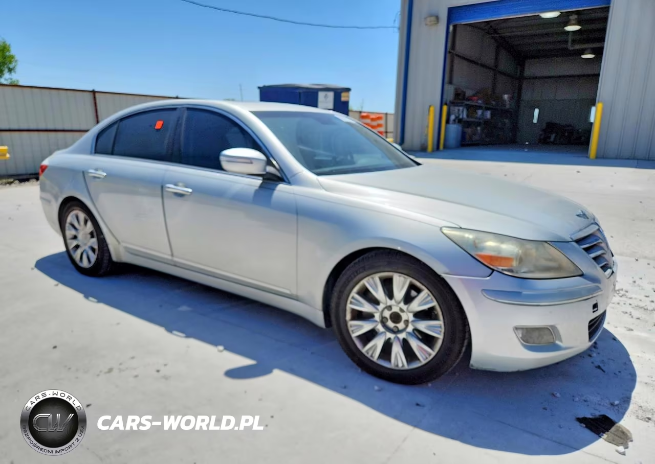 2011 Hyundai Genesis 3.8L VIN:KMHGC4DE7BU134627 - 4