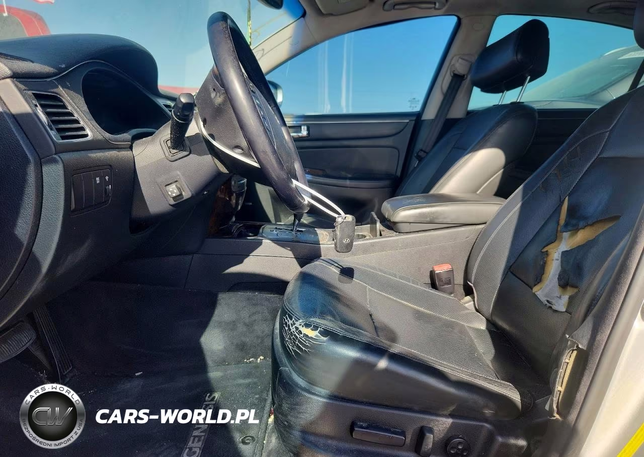 2011 Hyundai Genesis 3.8L VIN:KMHGC4DE7BU134627 - 7