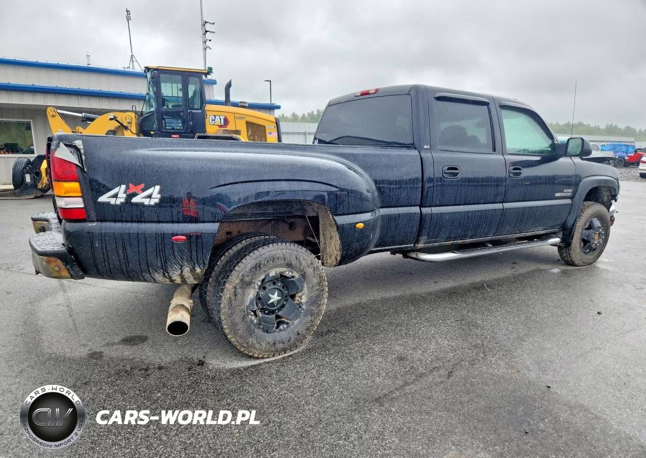 2004 GMC New Sierra K3500 VIN:1GTJK33164F141386 - 3