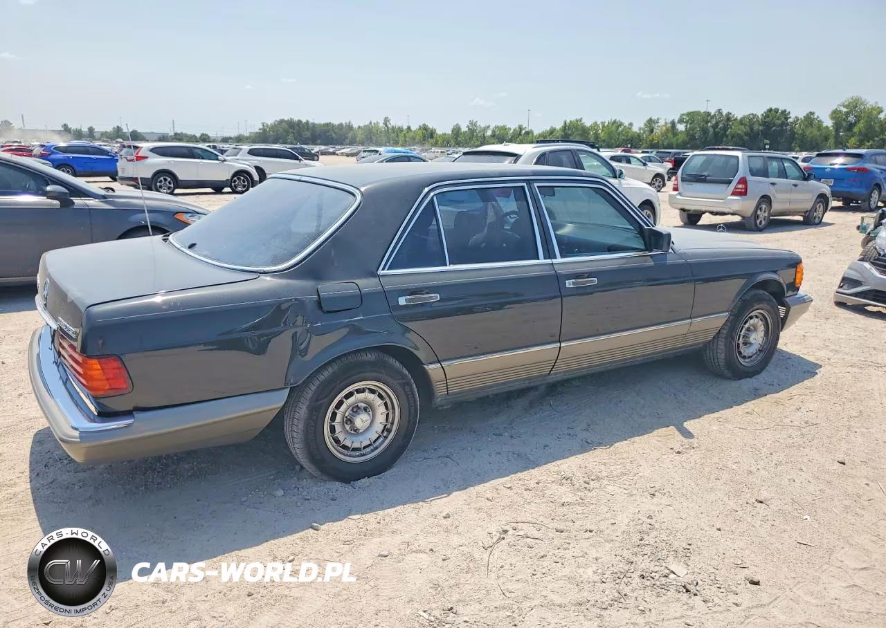 1985 Mercedes-Benz 300 VIN:WDBCB20C0FA124834 - 3