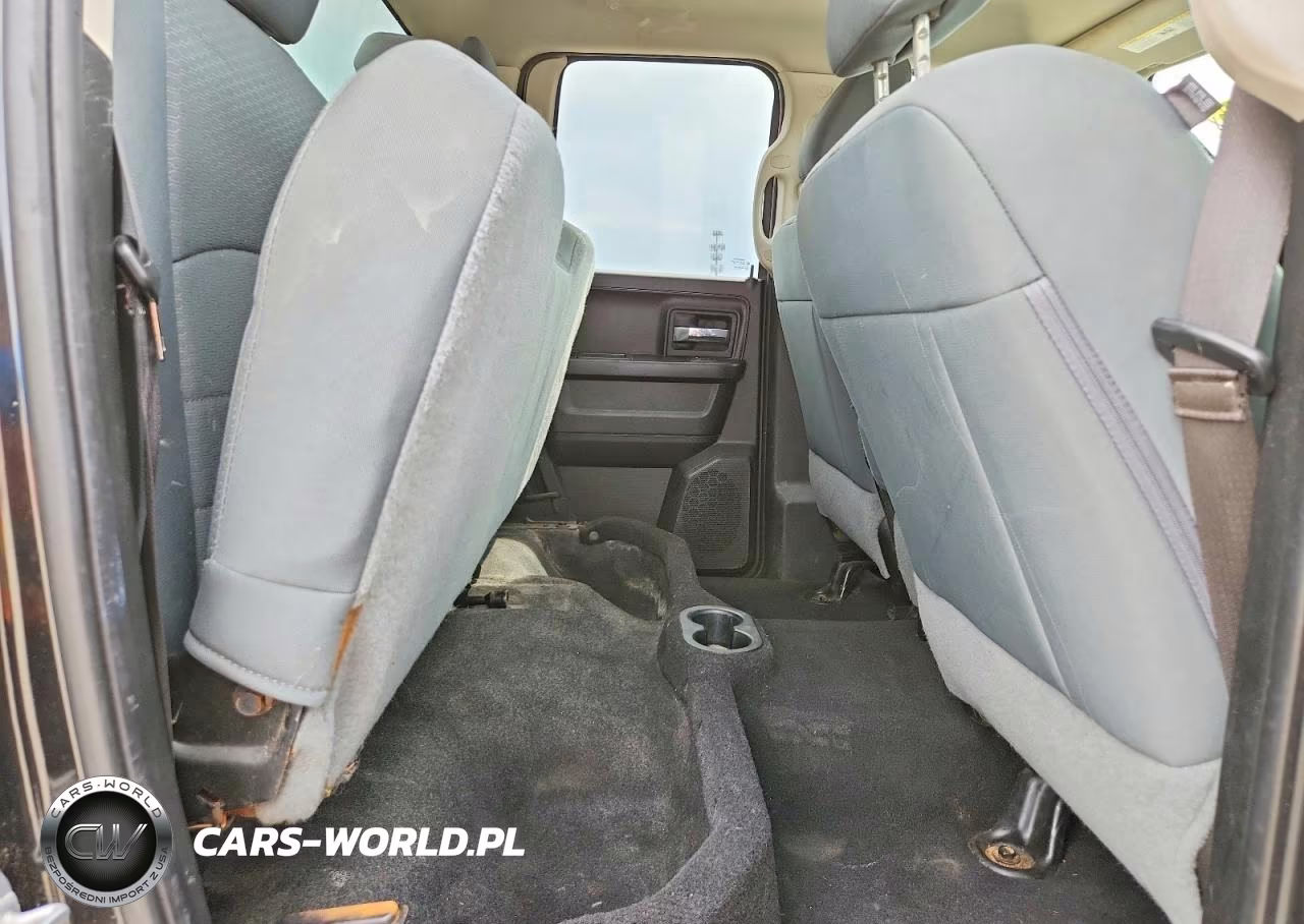 2019 Ram 1500 Classic Tradesman VIN:1C6RR7FGXKS544868 - 10