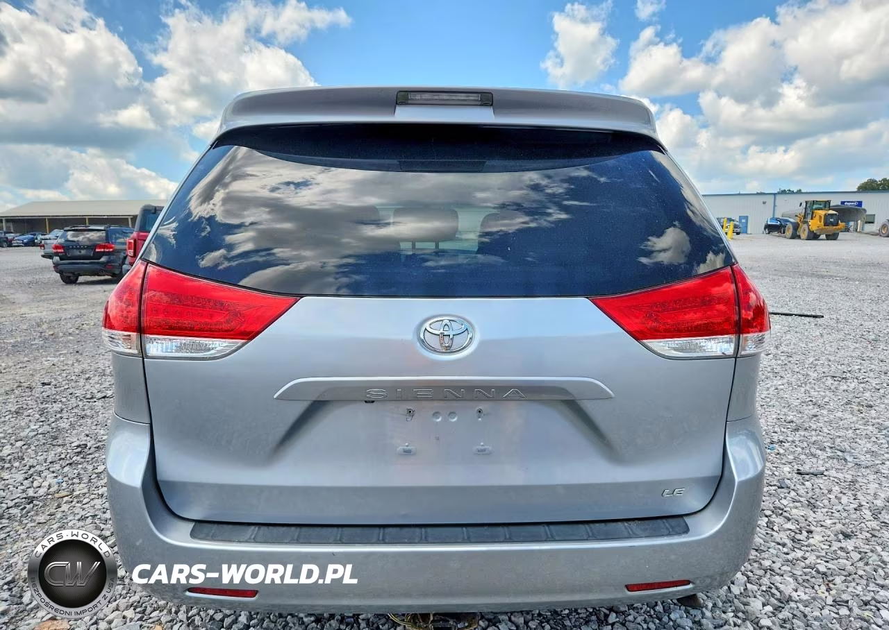 2013 Toyota Sienna Le VIN:5TDKK3DC1DS399268 - 6