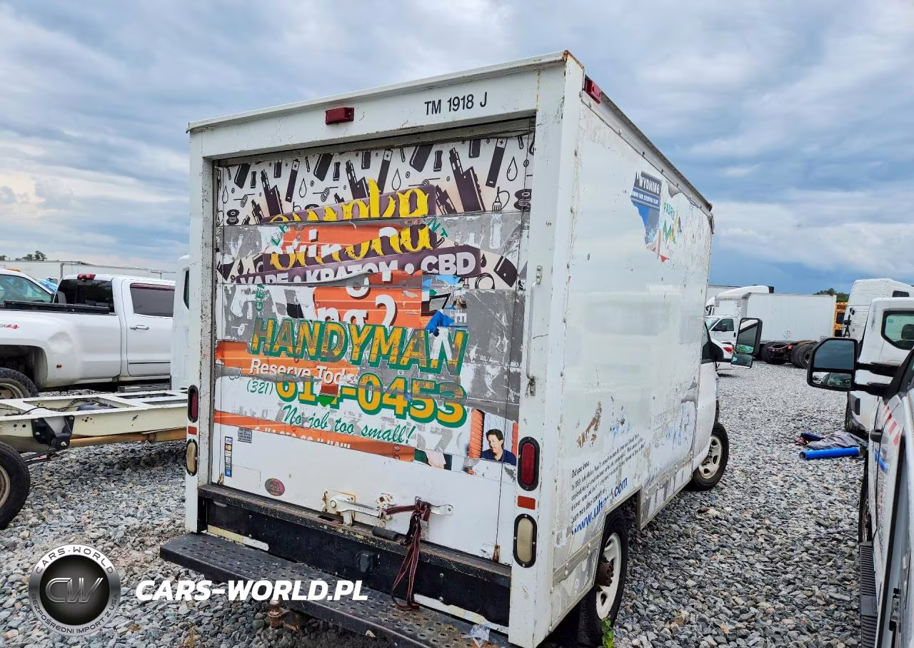 2004 GMC Savana Box Truck VIN:1GDGG31V941901837 - 3