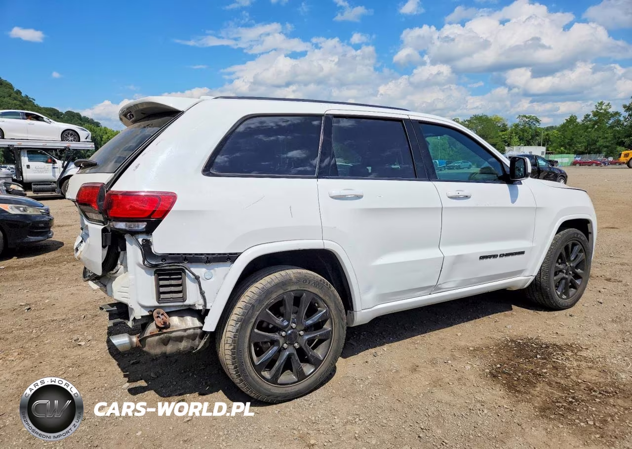 2019 Jeep Grand Cherokee Laredo VIN:1C4RJFAG2KC794570 - 3