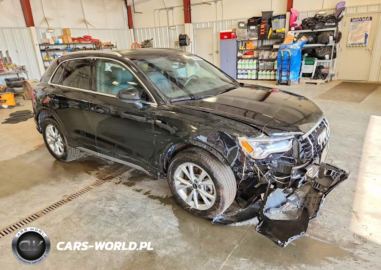 2025 Audi Q3 Premium S Line 45 VIN:WA1DECF31S1050967 - 4