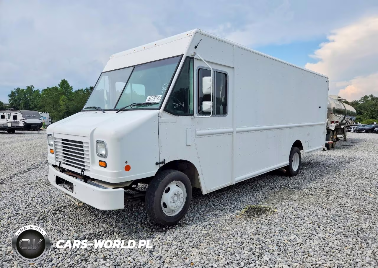 2013 Ford F59 Delivery Truck