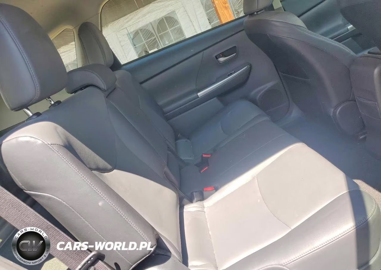 2013 Toyota Prius V Five VIN:JTDZN3EU2D3205135 - 10