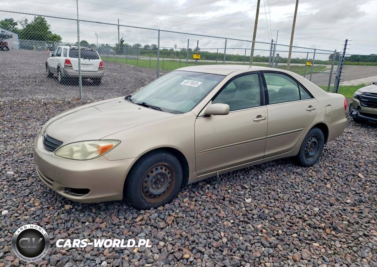 2004 Toyota Camry Le