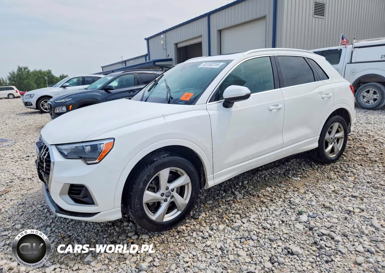 2019 Audi Q3 Premium VIN:WA1AECF32K1081504 - 1