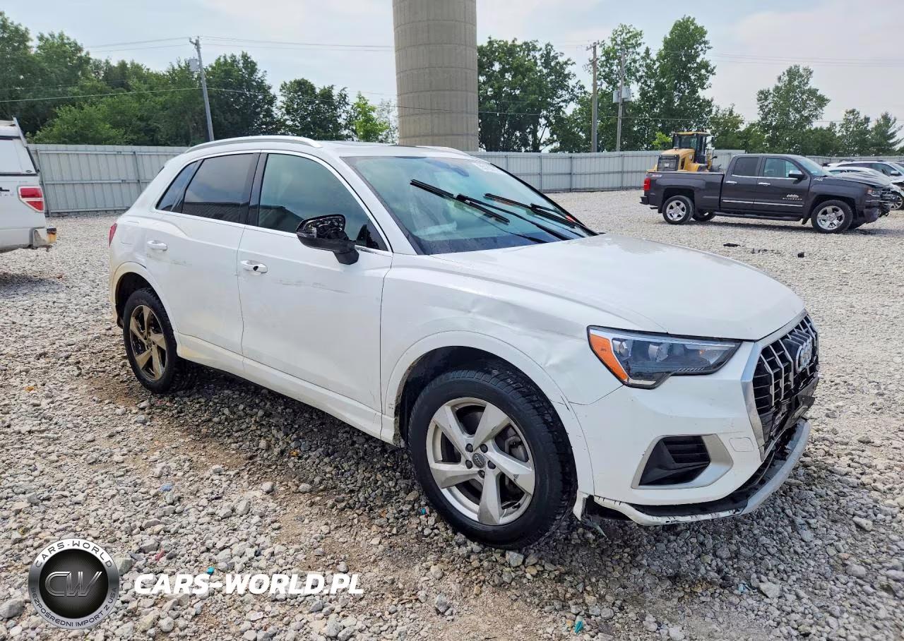 2019 Audi Q3 Premium VIN:WA1AECF32K1081504 - 4