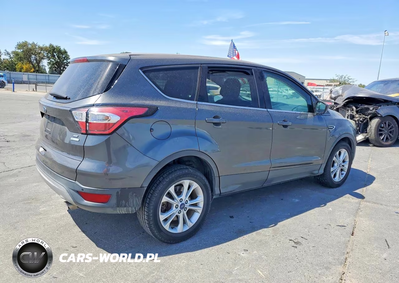 2017 Ford Escape Se VIN:1FMCU0GD5HUC97518 - 3