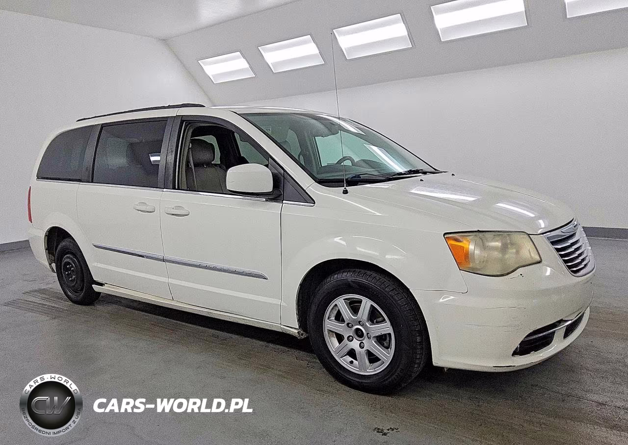 2013 Chrysler Town & Country Touring VIN:2C4RC1BG4DR528960 - 4