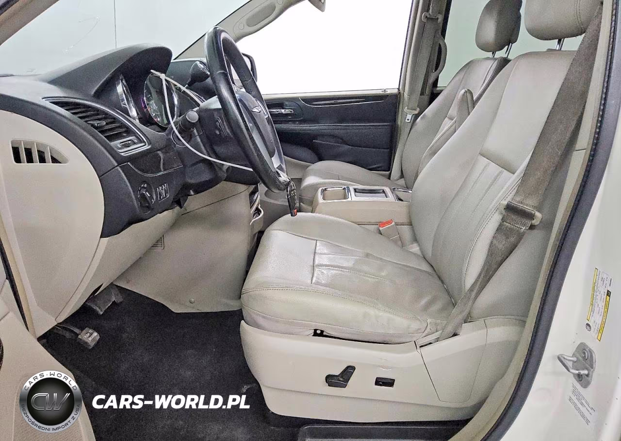 2013 Chrysler Town & Country Touring VIN:2C4RC1BG4DR528960 - 7