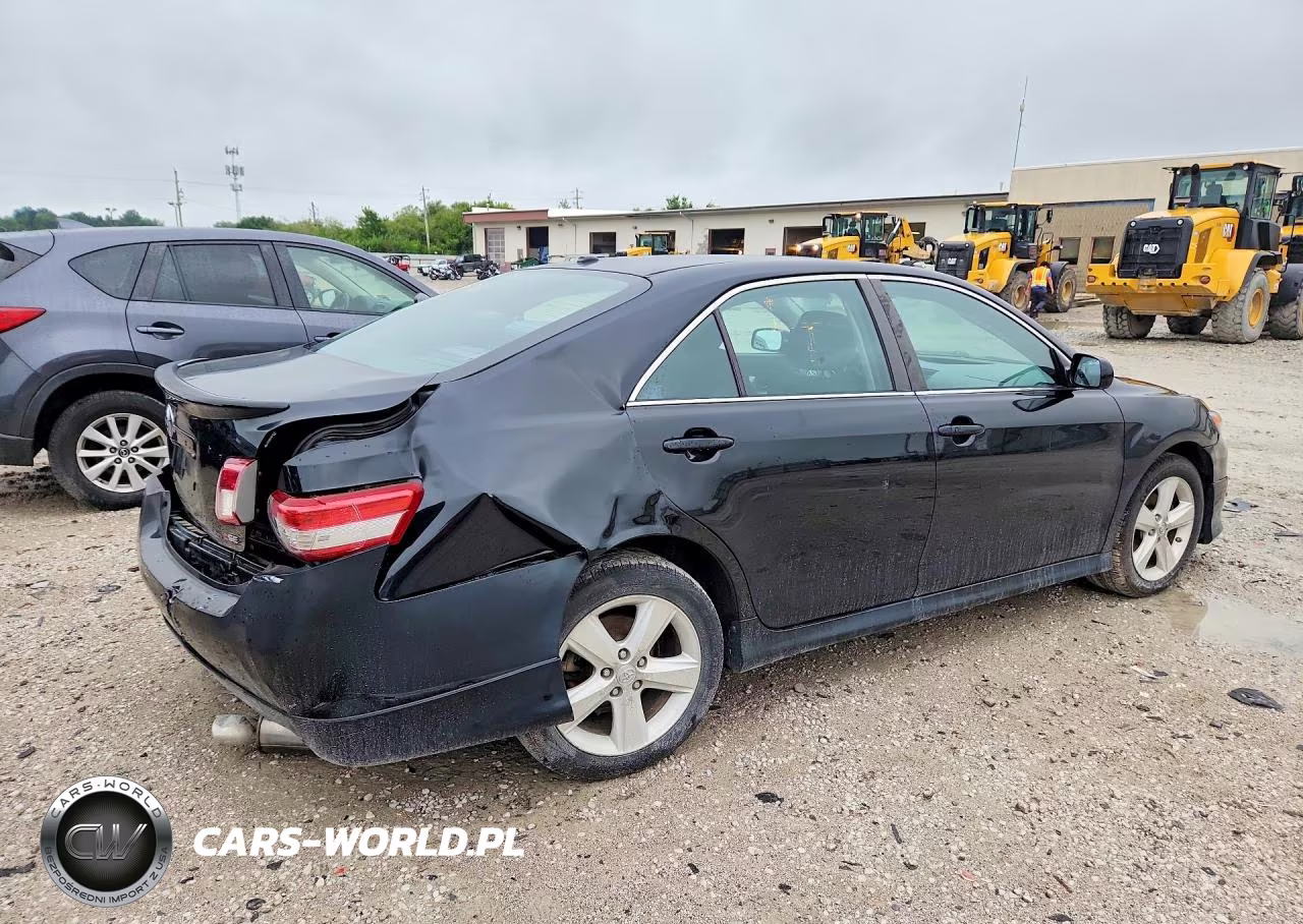 2010 Toyota Camry Se VIN:4T1BF3EK7AU518244 - 3