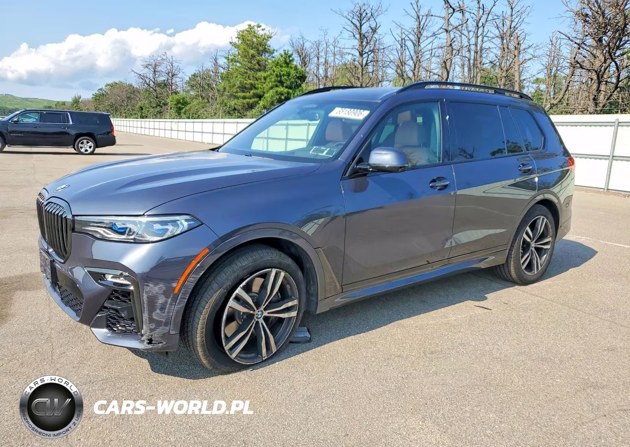 2021 BMW X7 M50I