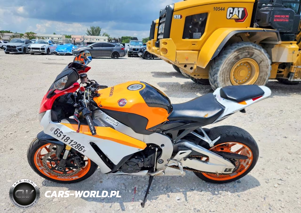 2015 Honda Cbr1000 Rr VIN:JH2SC594XFK700132 - 3