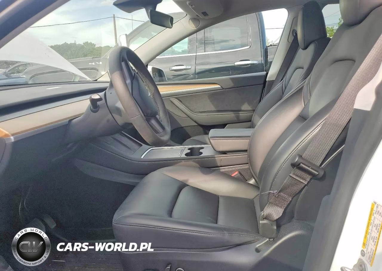 2023 Tesla Model Y VIN:7SAYGDEE3PA115519 - 7