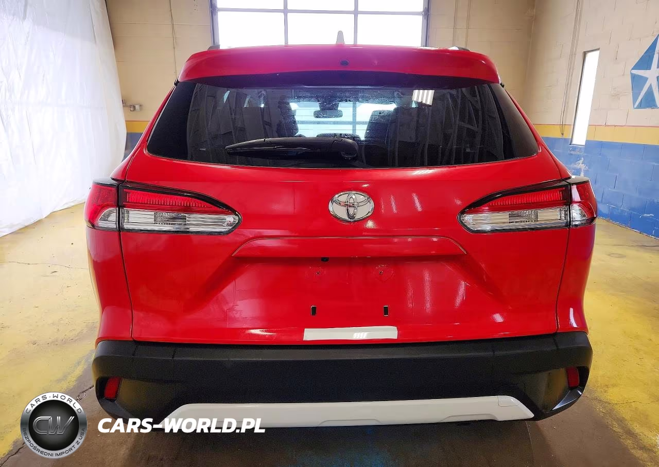 2022 Toyota Corolla Cross Le VIN:7MUCAAAG0NV033537 - 6