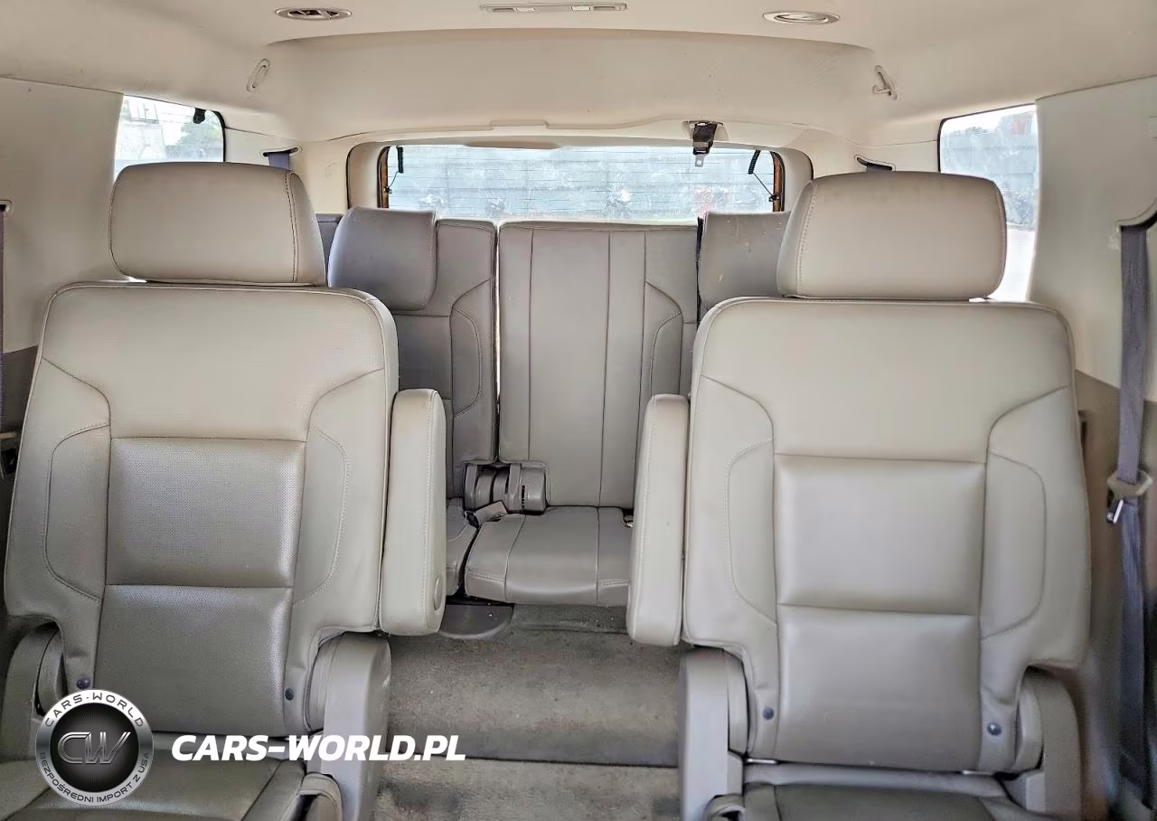 2020 Chevrolet Tahoe C1500 Premier VIN:1GNSCCKCXLR179728 - 10
