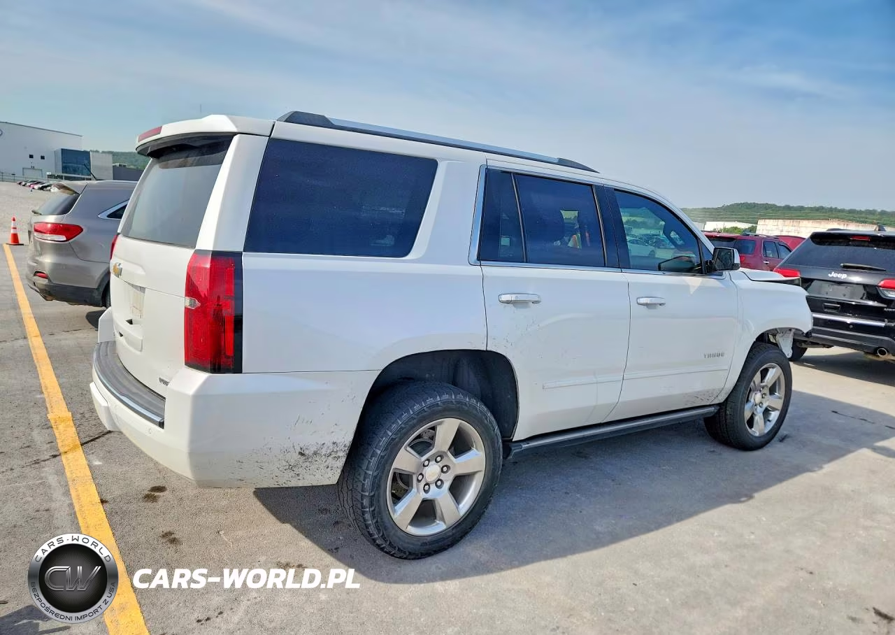 2020 Chevrolet Tahoe C1500 Premier VIN:1GNSCCKCXLR179728 - 3