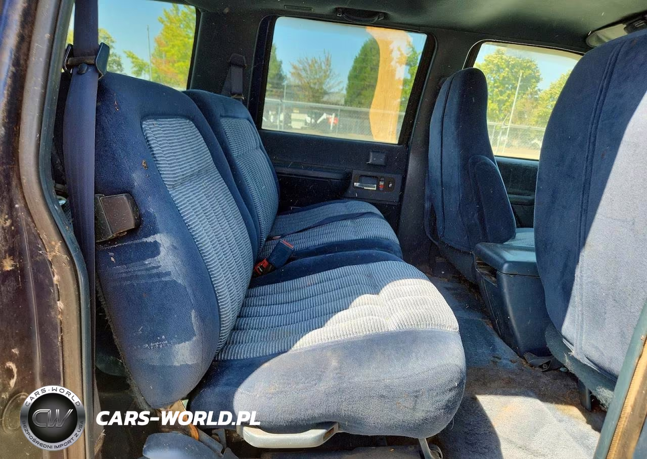 1994 Chevrolet Suburban K1500 VIN:1GNFK16K9RJ379730 - 11