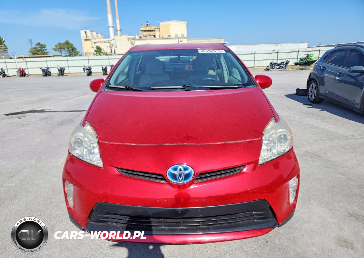 2014 Toyota Prius Three VIN:JTDKN3DU0E0379422 - 5