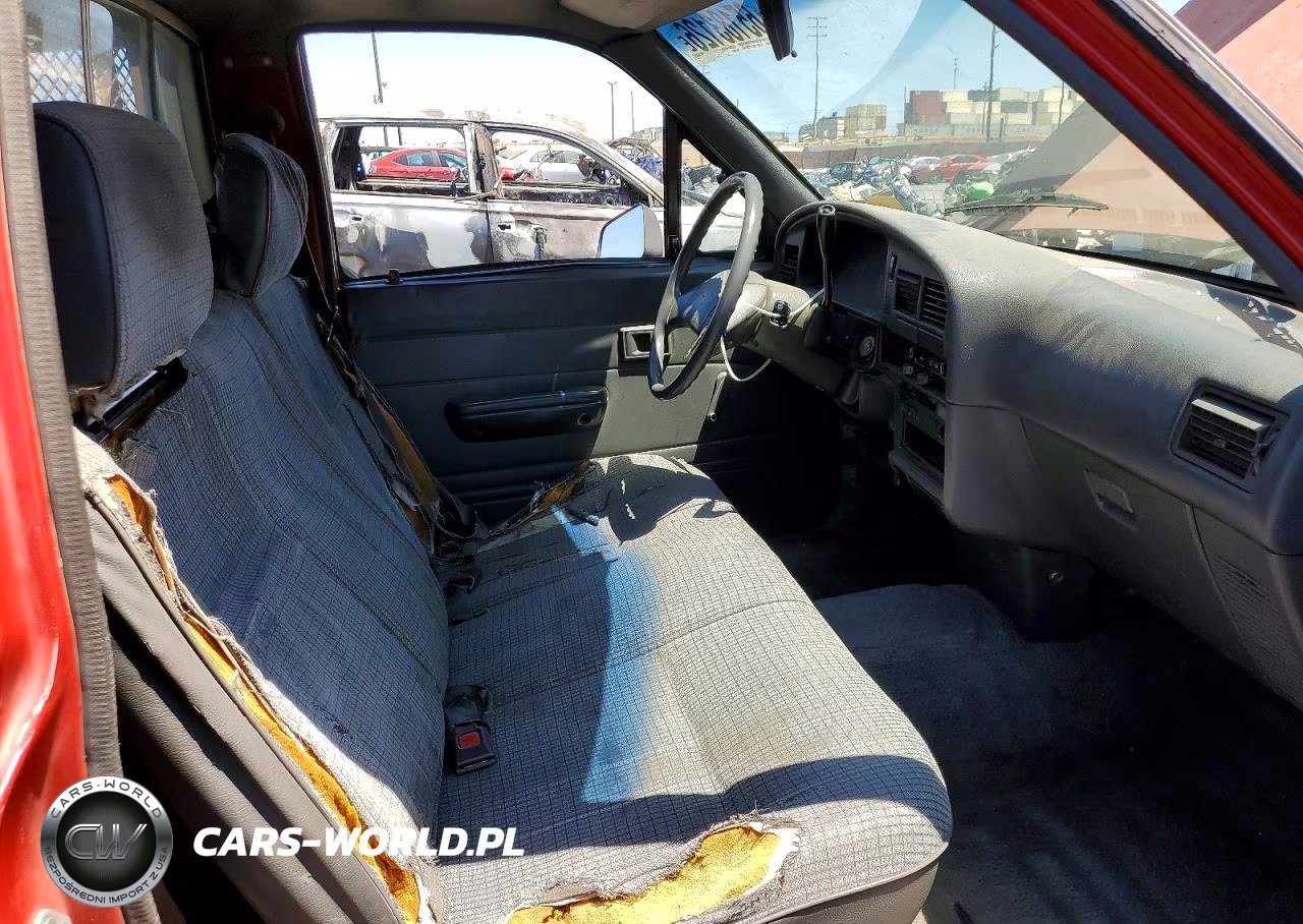 1991 Toyota Pickup Deluxe VIN:JT4RN82P8M5030941 - 10
