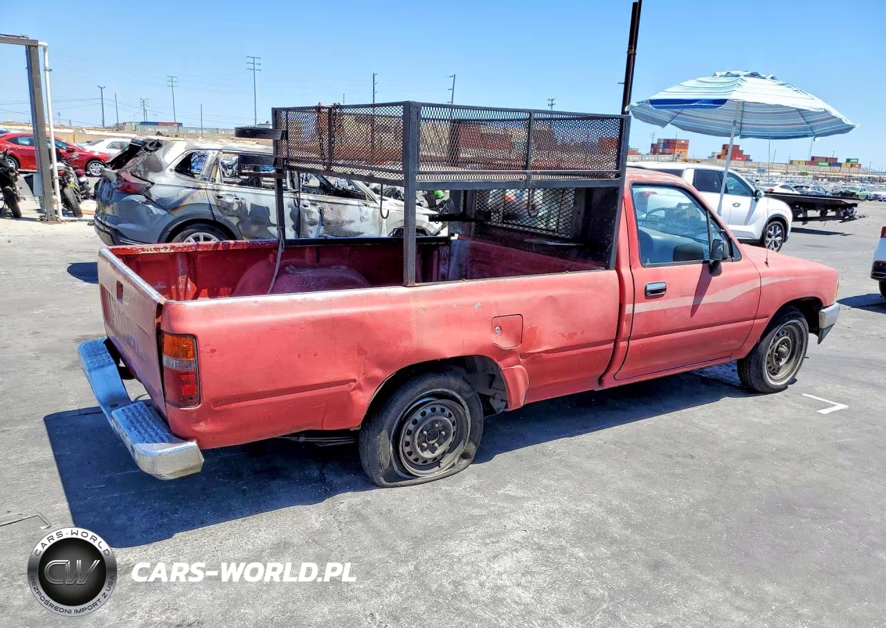 1991 Toyota Pickup Deluxe VIN:JT4RN82P8M5030941 - 3