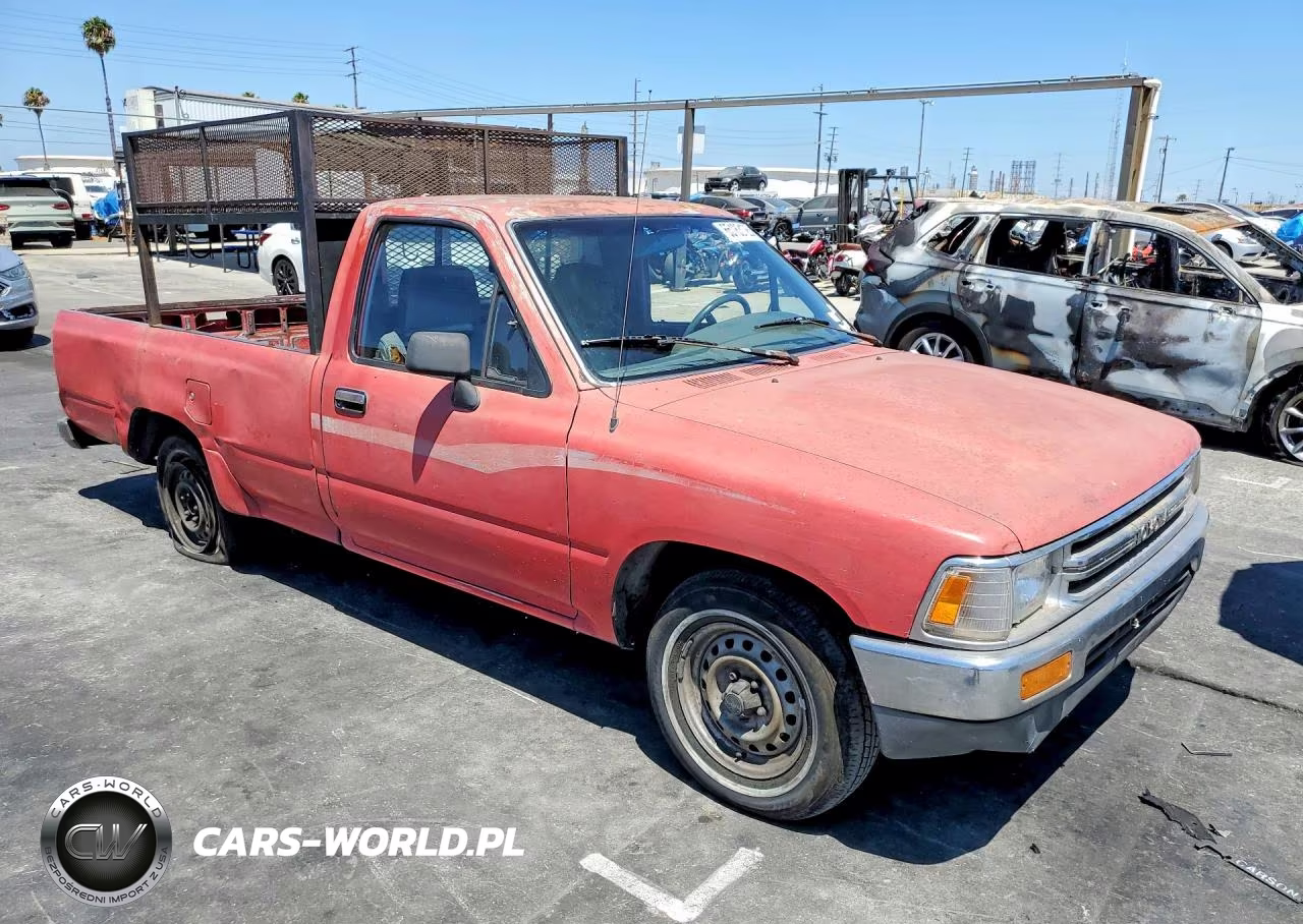 1991 Toyota Pickup Deluxe VIN:JT4RN82P8M5030941 - 4